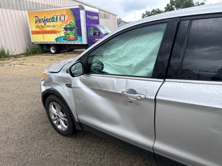 2017 Ford Escape SE - Primary Damage Right Image